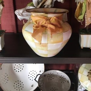 Mackenzie child’s parchment vase new with bow